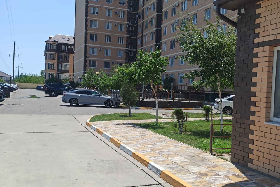 Сдаётся 1-комнатная квартира, 51 м²