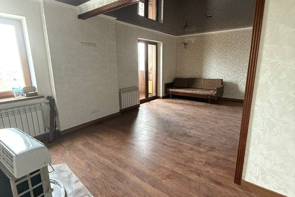 Продаётся 4-комнатная квартира, 88 м²