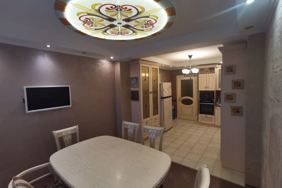 Продаётся 3-комнатная квартира, 99.6 м²