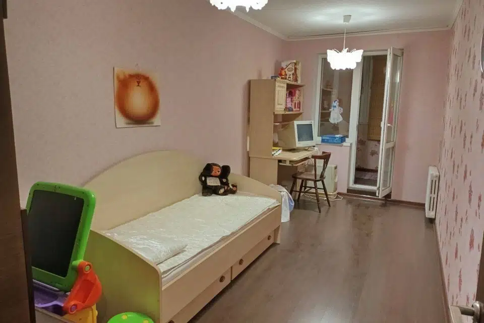 Продаётся 3-комнатная квартира, 65 м²