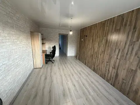Продаётся 3-комнатная квартира, 60.1 м²