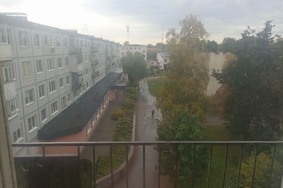 Продаётся 4-комнатная квартира, 59.5 м²