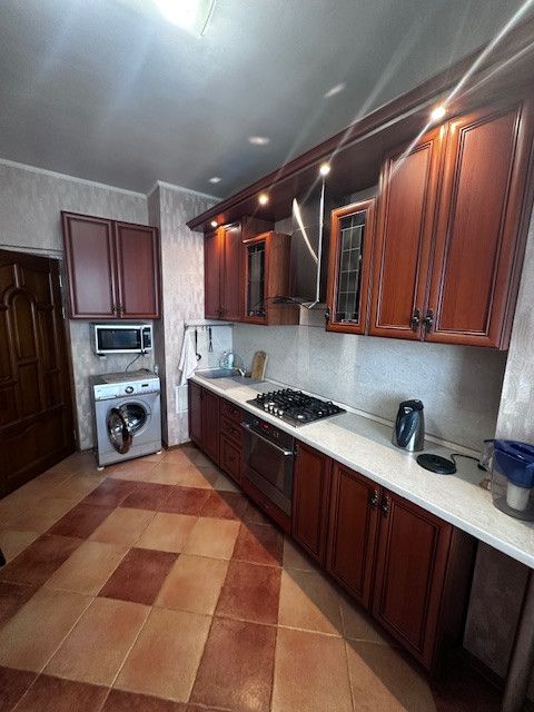 Продаётся 2-комнатная квартира, 55.6 м²
