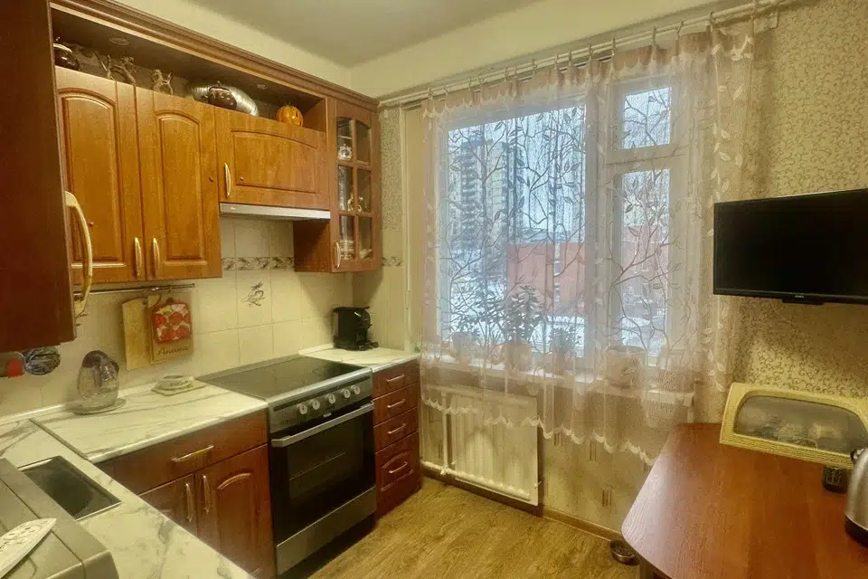 Продаётся 4-комнатная квартира, 73.8 м²