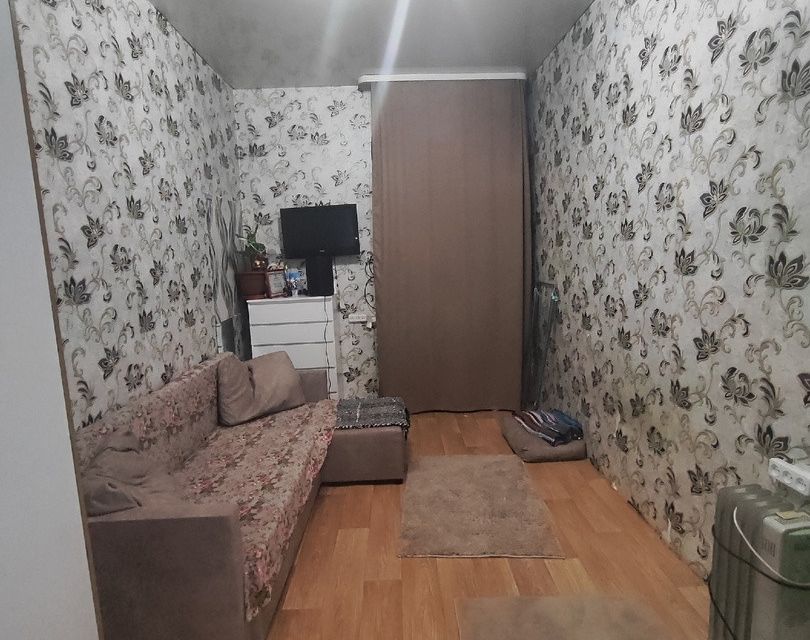 Продаётся комната в 2-комн. квартире, 15 м²