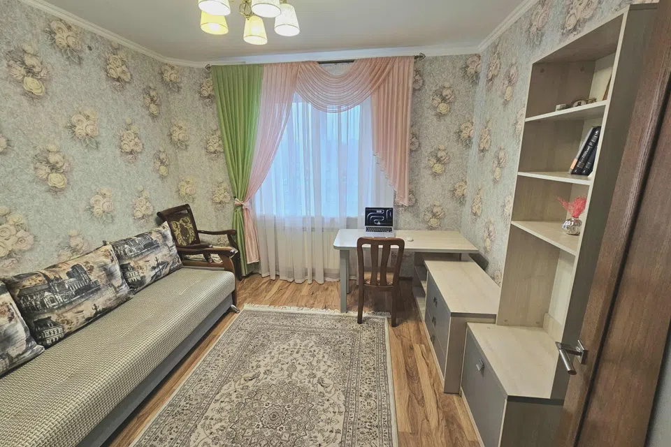 Продаётся 4-комнатная квартира, 85 м²