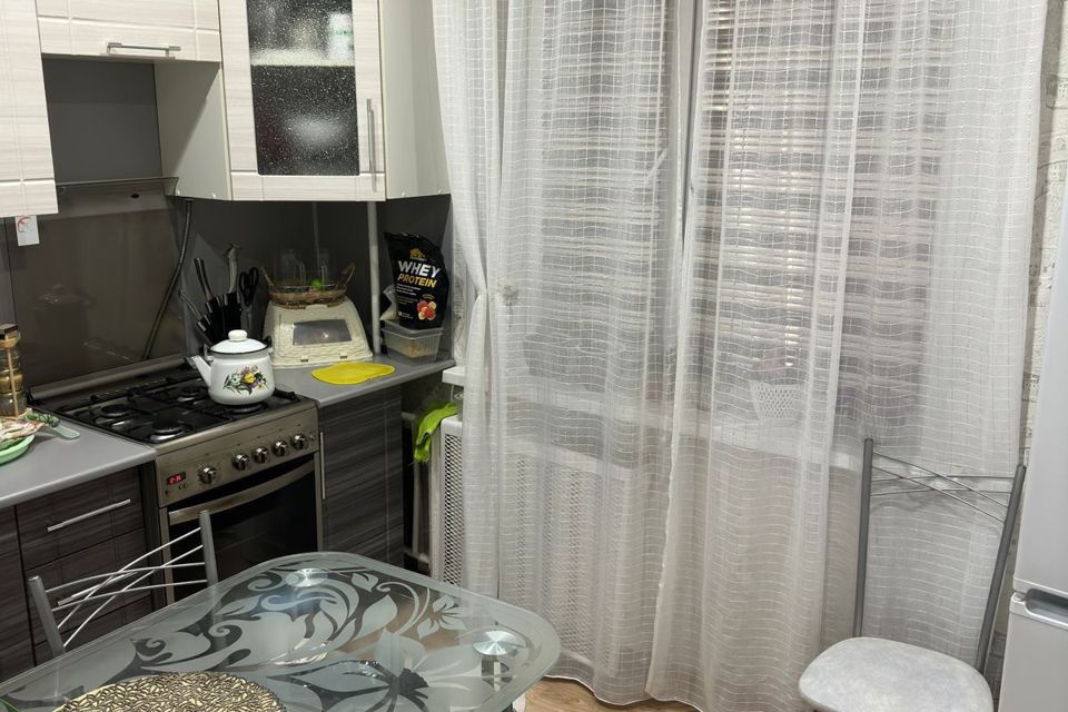 Продаётся 1-комнатная квартира, 38 м²