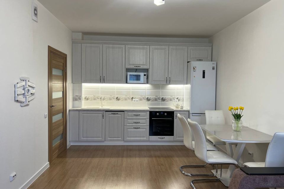 Продаётся 1-комнатная квартира, 42.4 м²