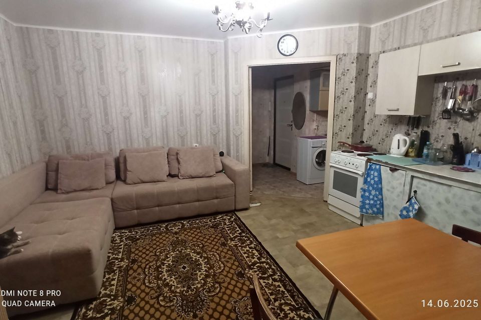 Продаётся 1-комнатная квартира, 40.2 м²
