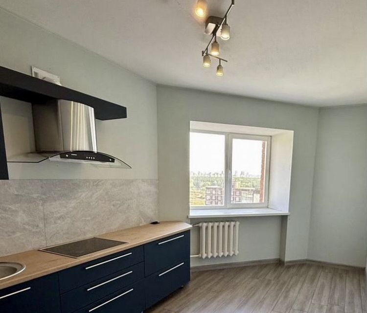 Продаётся 1-комнатная квартира, 42.6 м²