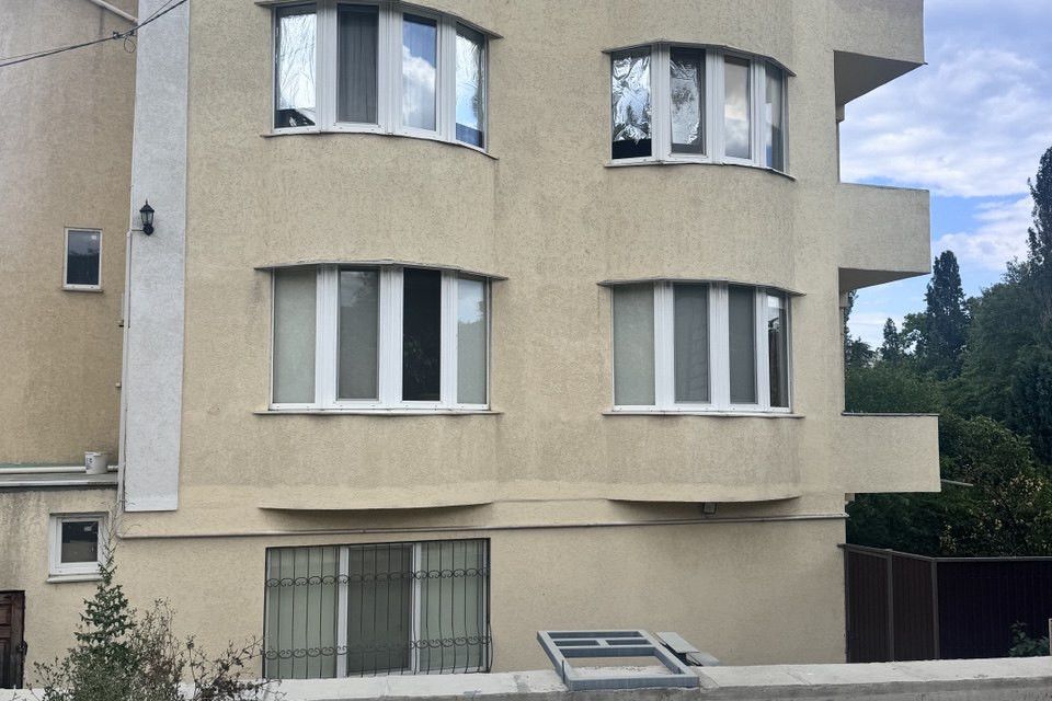 Продаётся 2-комнатная квартира, 63 м²