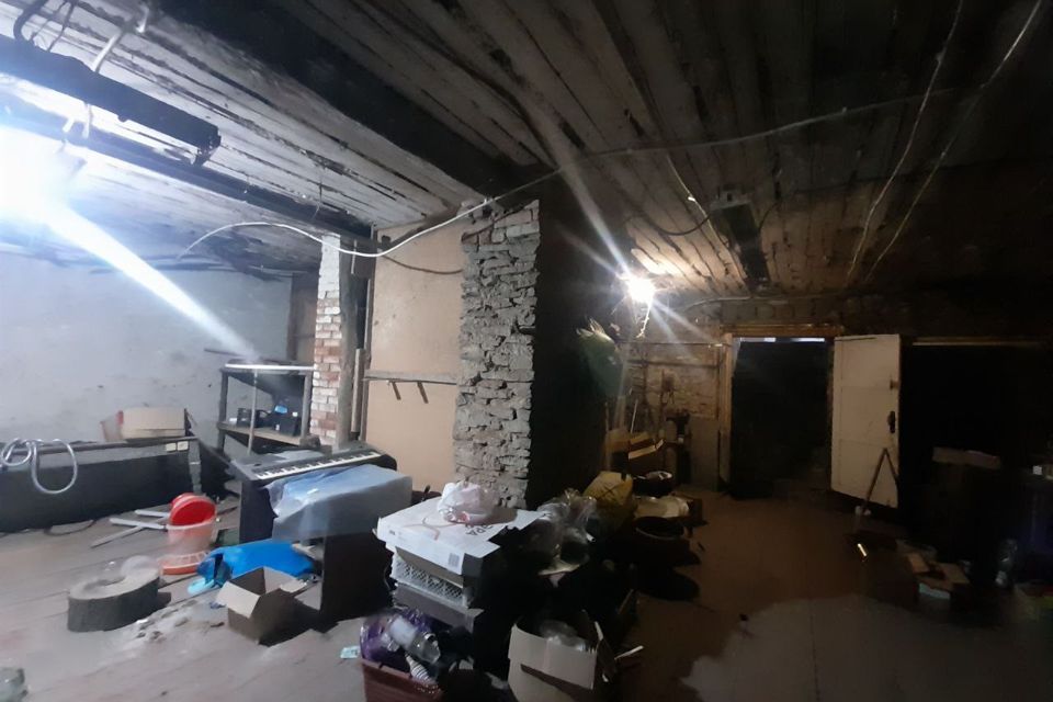Продаётся 1-этажный дом, 200 м²