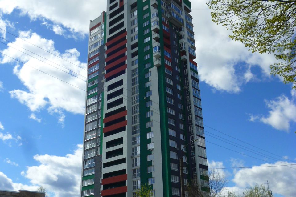 Продаётся 3-комнатная квартира, 122 м²