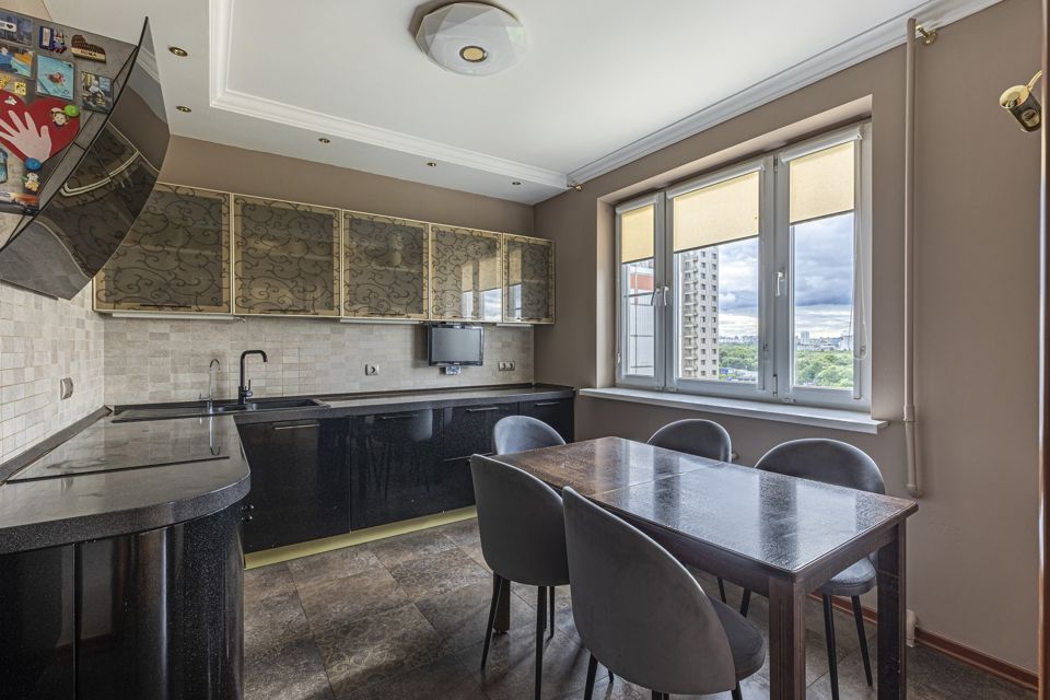 Продаётся 3-комнатная квартира, 76.5 м²