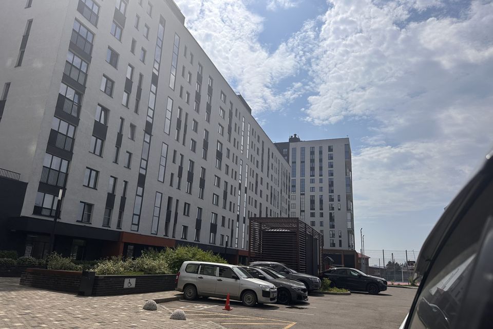 Продаётся 2-комнатная квартира, 65 м²
