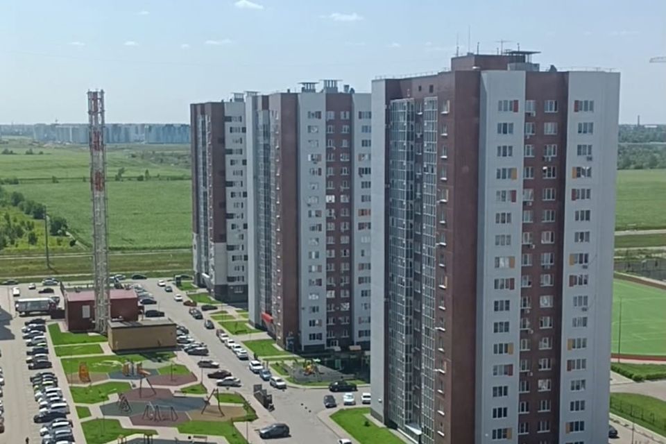 Продаётся 3-комнатная квартира, 76.7 м²
