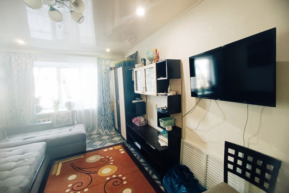 Продаётся 3-комнатная квартира, 57.3 м²