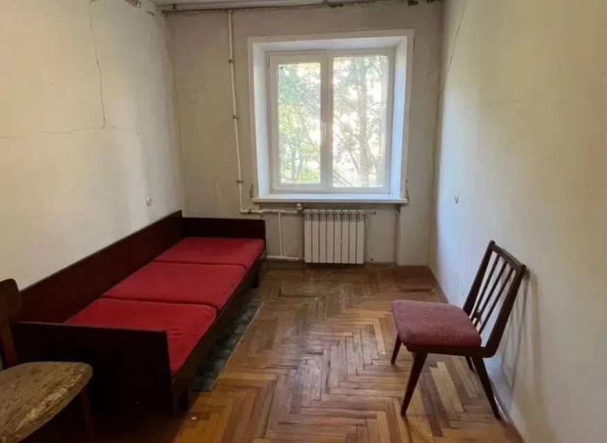 Продаётся 3-комнатная квартира, 52.8 м²