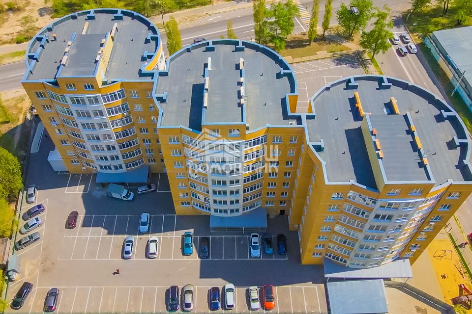 Продаётся 2-комнатная квартира, 71.6 м²