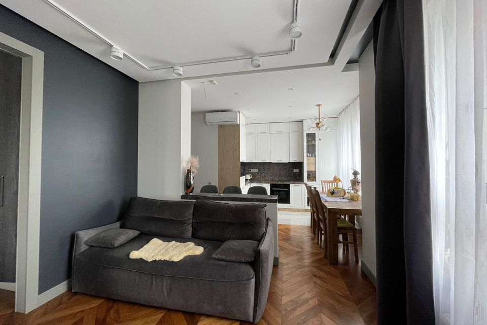 Продаётся 3-комнатная квартира, 57 м²
