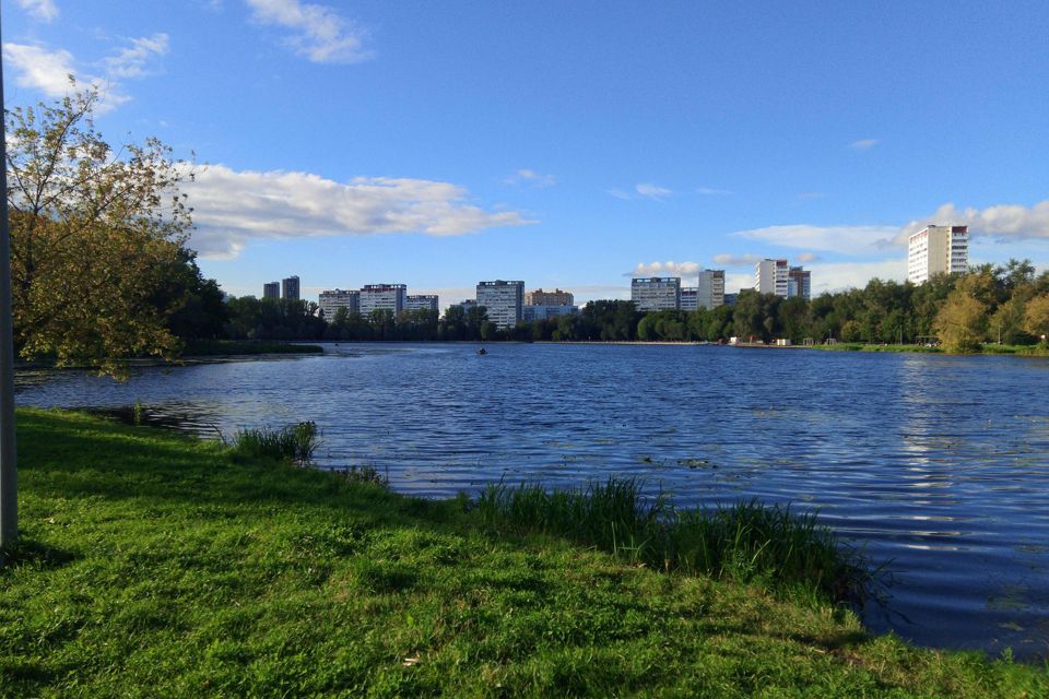 Продаётся 3-комнатная квартира, 64 м²