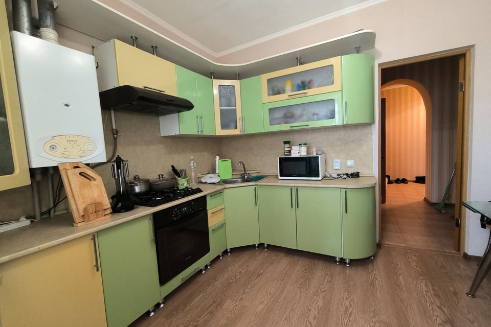 Продаётся 2-комнатная квартира, 65 м²