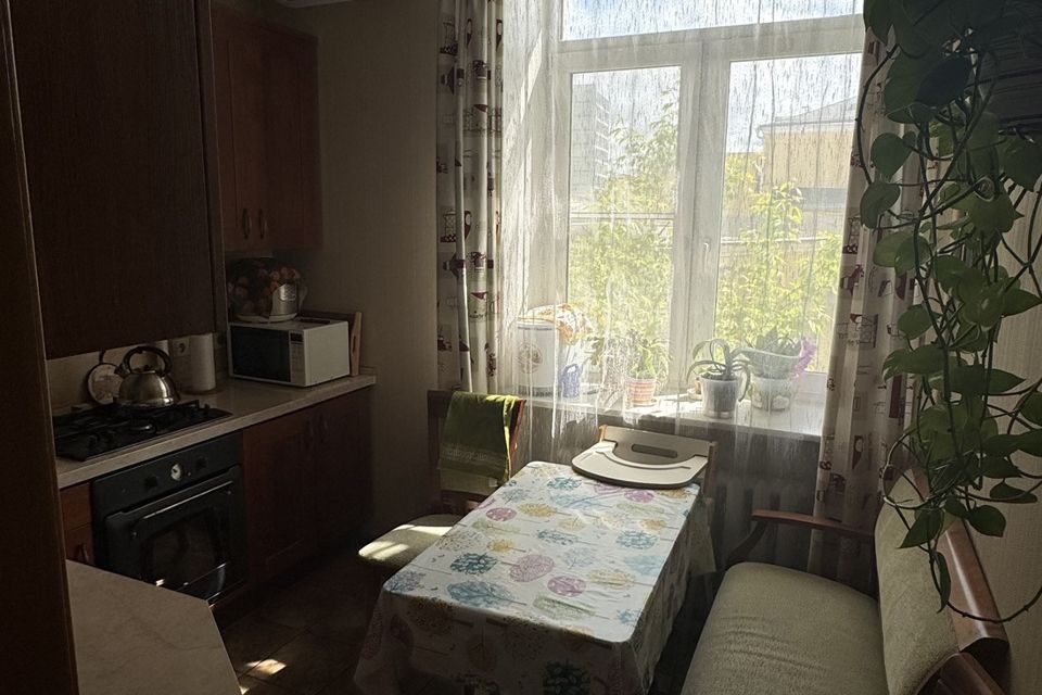 Продаётся 2-комнатная квартира, 57.3 м²