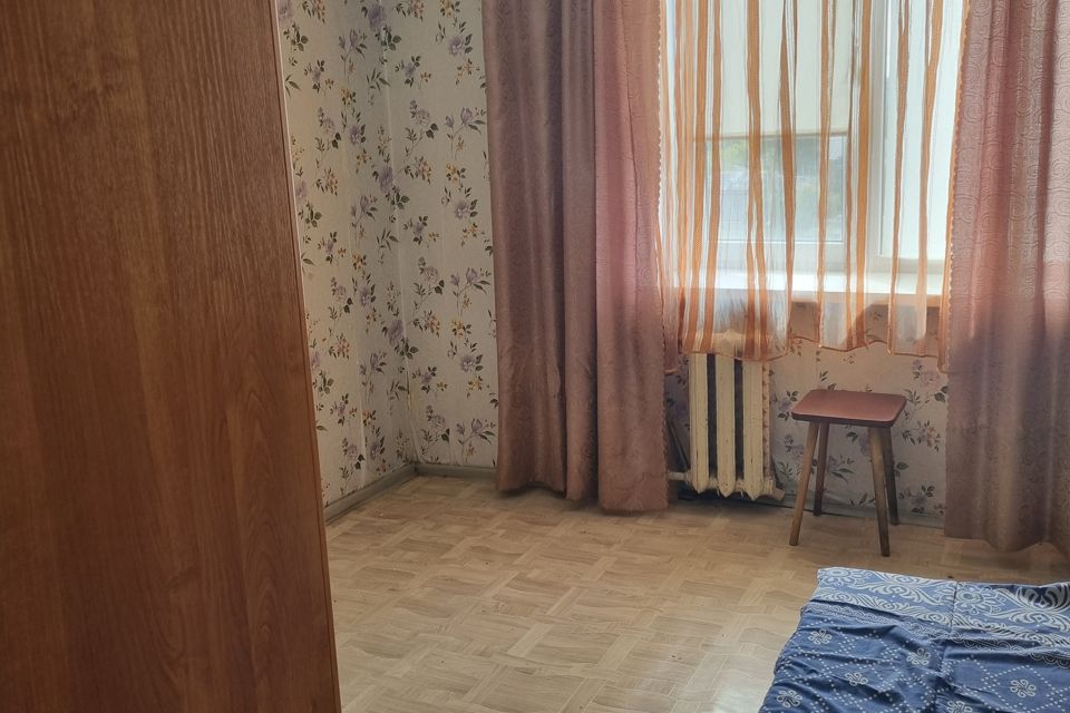 Продаётся комната в 5-комн. квартире, 12.6 м²