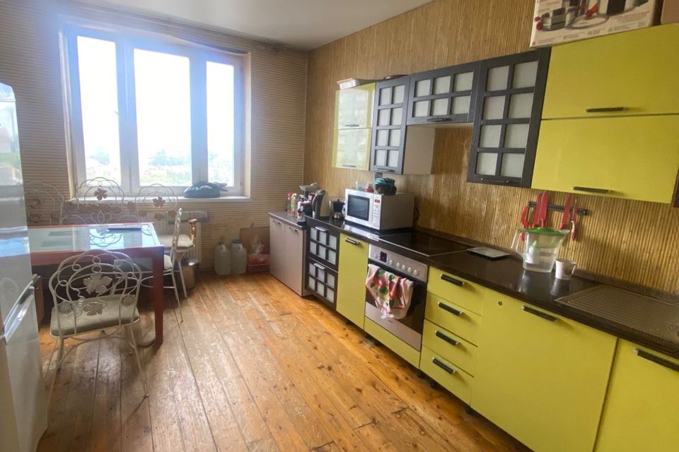 Продаётся 3-комнатная квартира, 95.2 м²