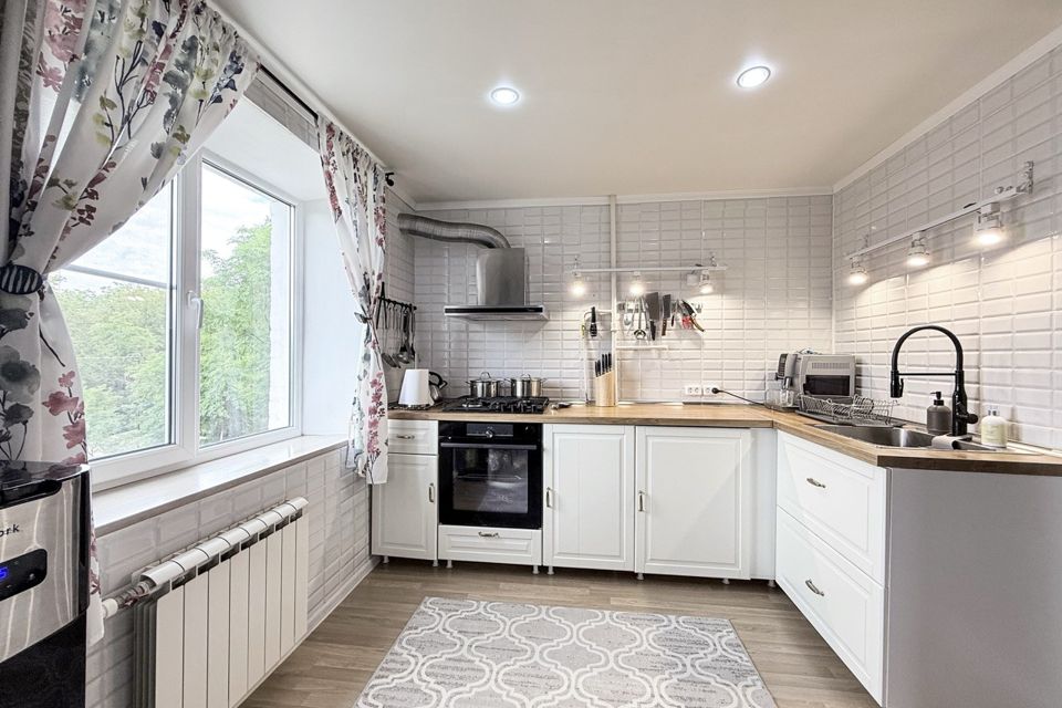 Продаётся 2-комнатная квартира, 54.6 м²