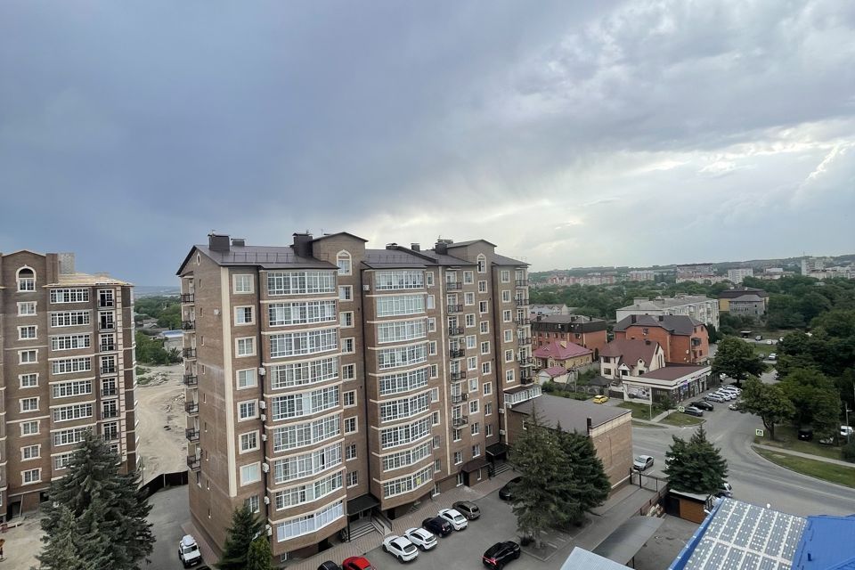 Продаётся 3-комнатная квартира, 107.3 м²
