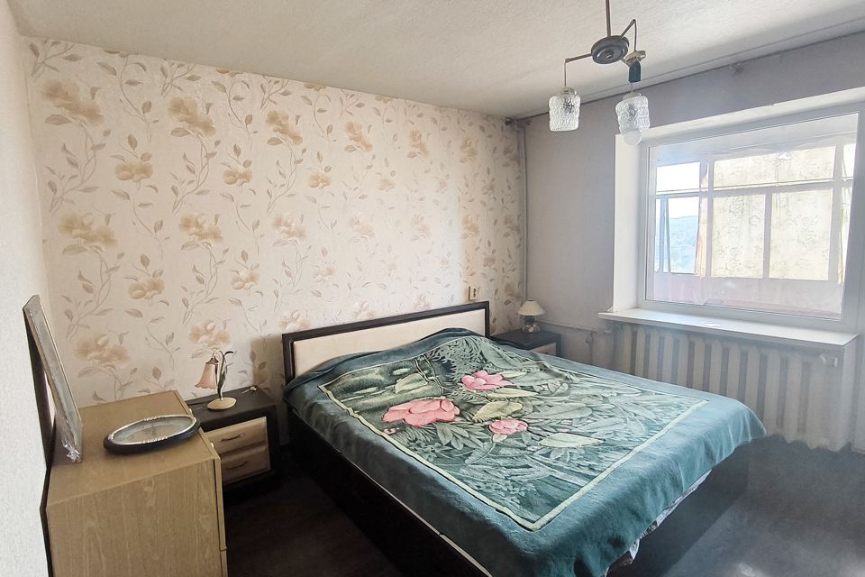 Продаётся 4-комнатная квартира, 92 м²