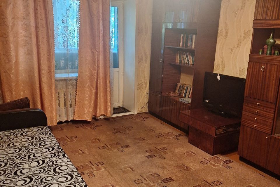 Продаётся 3-комнатная квартира, 59.6 м²
