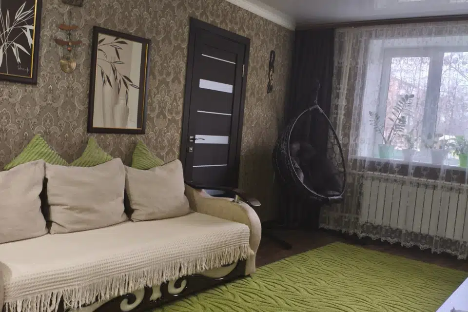 Продаётся 3-комнатная квартира, 55.9 м²