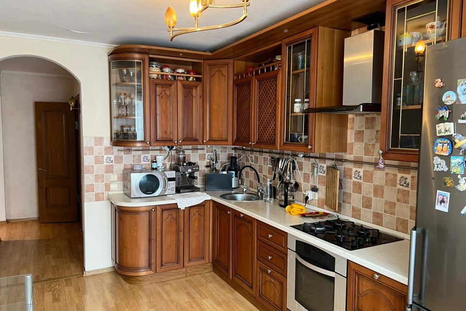 Продаётся 3-комнатная квартира, 98.7 м²