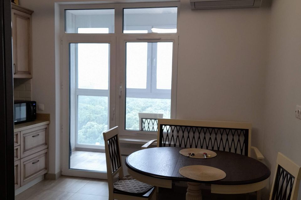 Продаётся 2-комнатная квартира, 63.8 м²