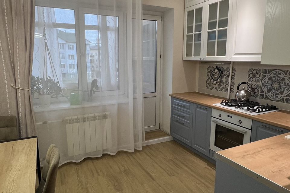 Продаётся 4-комнатная квартира, 94.3 м²