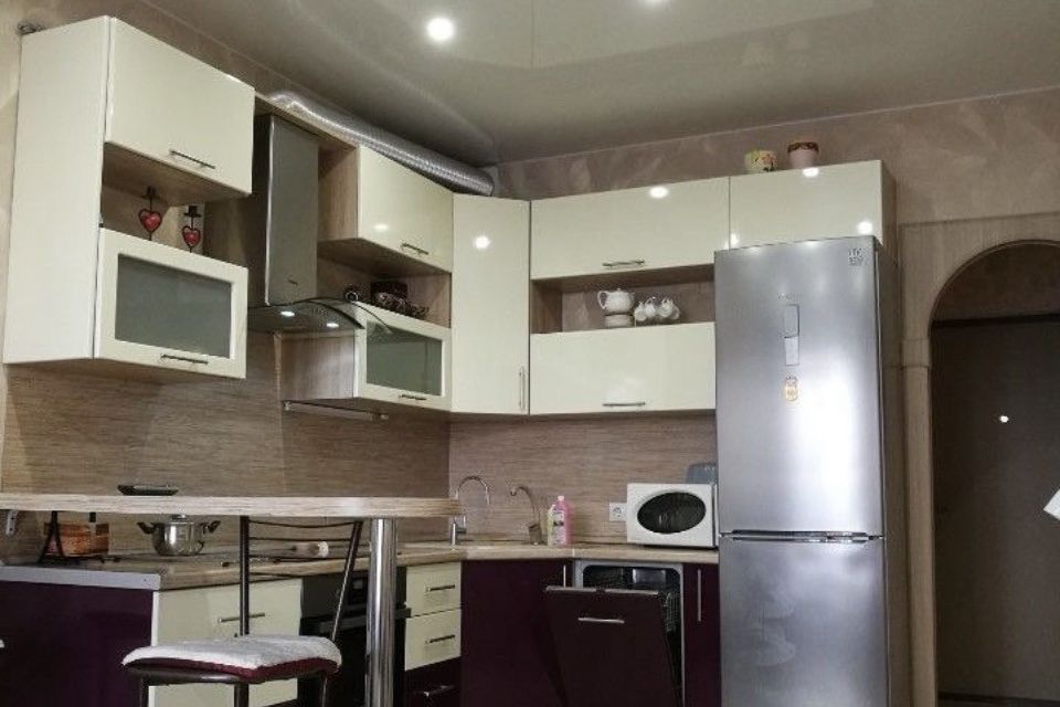 Продаётся 1-комнатная квартира, 42 м²