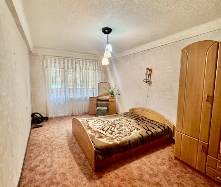 Продаётся 3-комнатная квартира, 68.3 м²