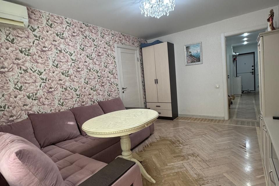 Продаётся 3-комнатная квартира, 51.5 м²