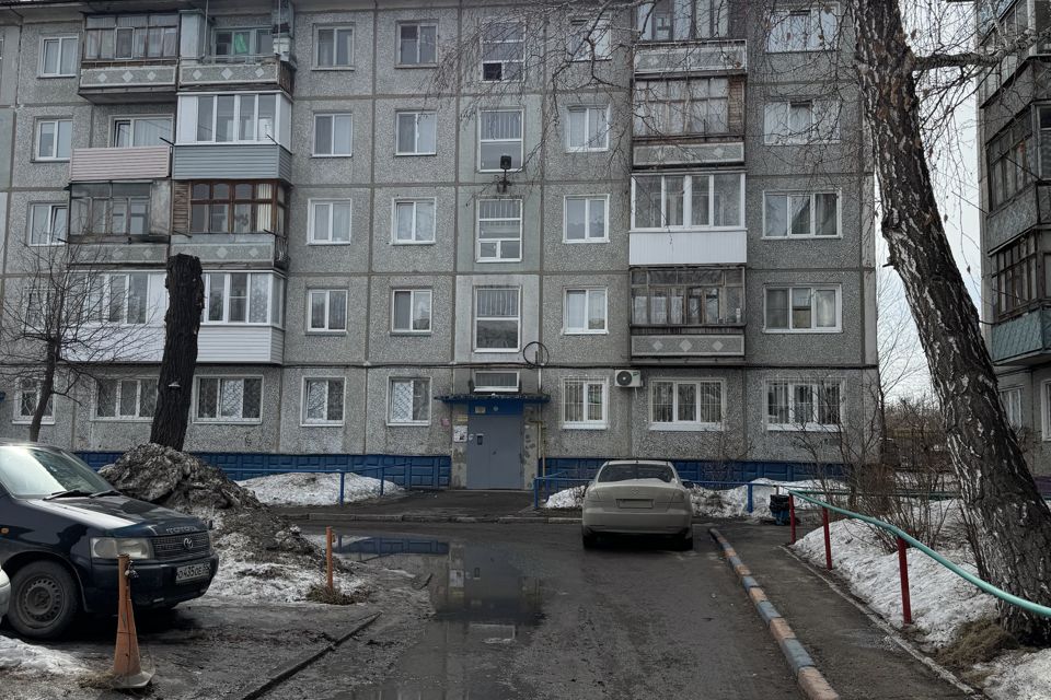 Продаётся 4-комнатная квартира, 60 м²