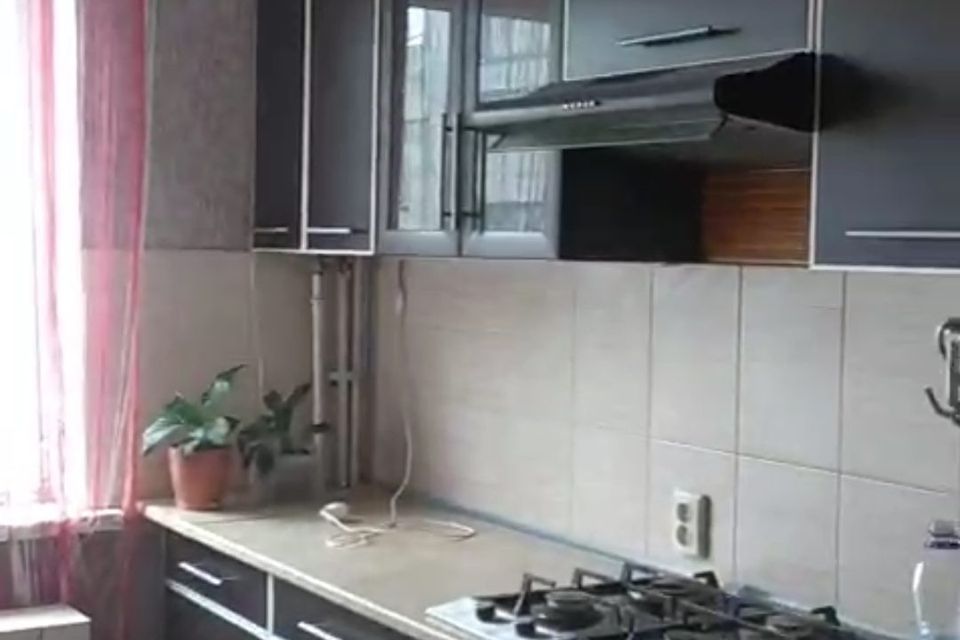 Продаётся 3-комнатная квартира, 56 м²