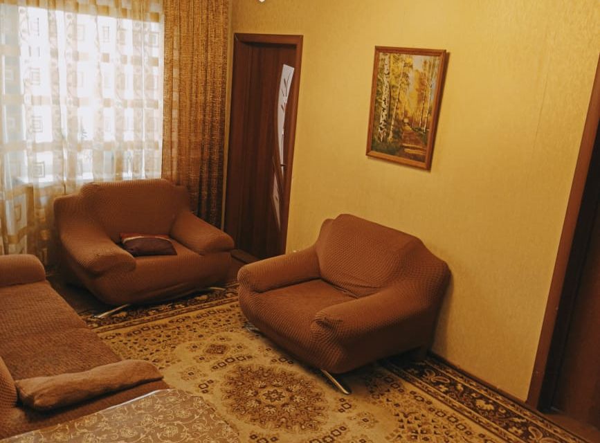 Продаётся 4-комнатная квартира, 60 м²