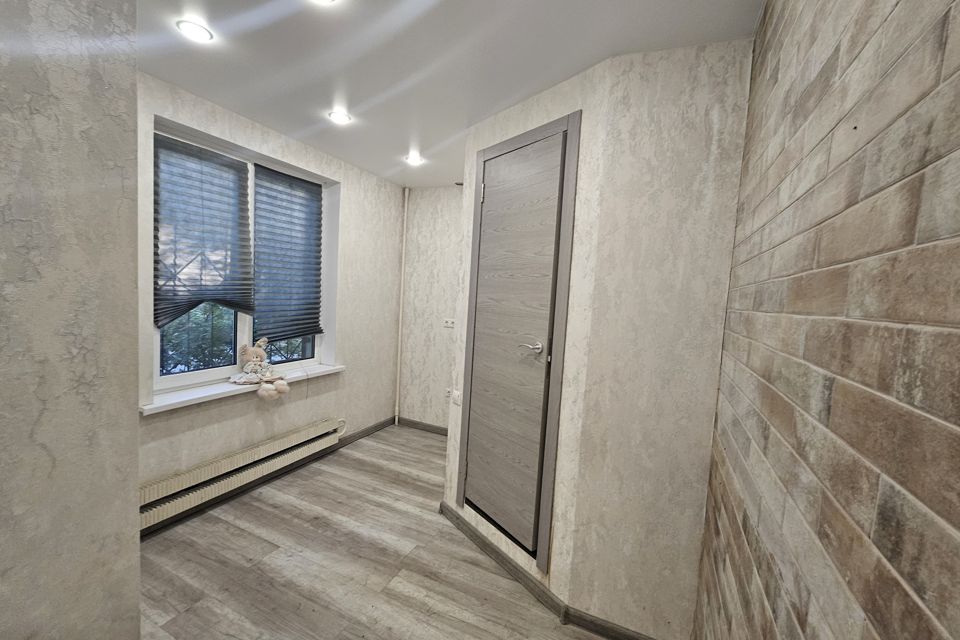 Продаётся 2 комнаты в 2-комн. квартире, 11.7 м²