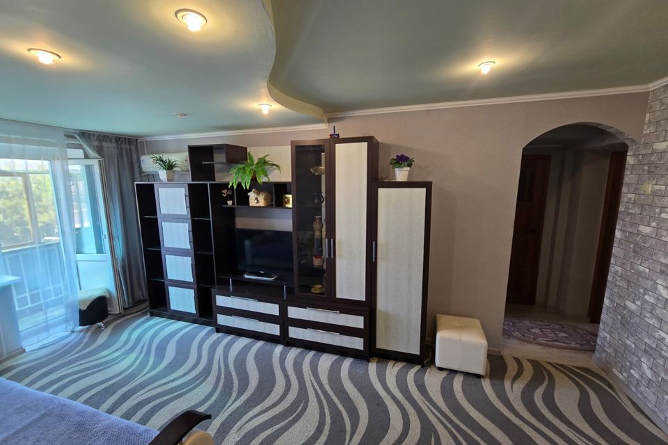 Продаётся 3-комнатная квартира, 55.3 м²