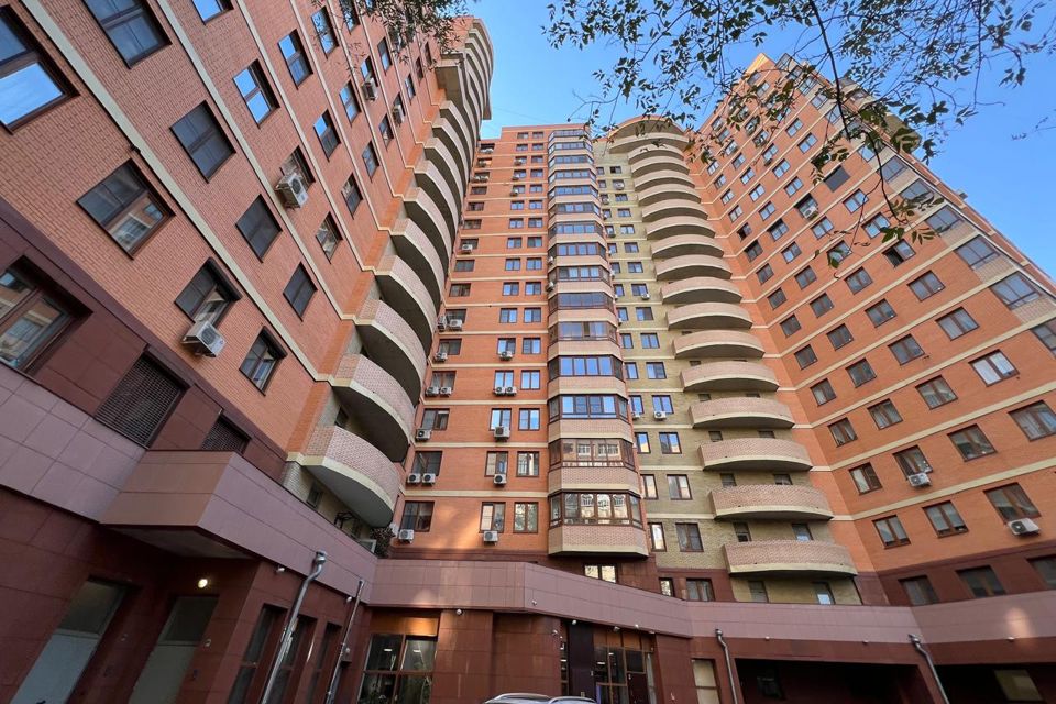 Продаётся 3-комнатная квартира, 117 м²