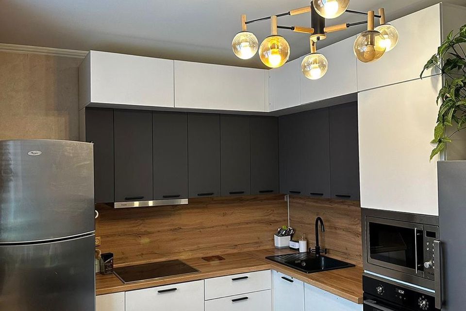 Продаётся 2-комнатная квартира, 65 м²