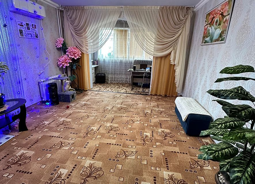 Продаётся 3-комнатная квартира, 70 м²