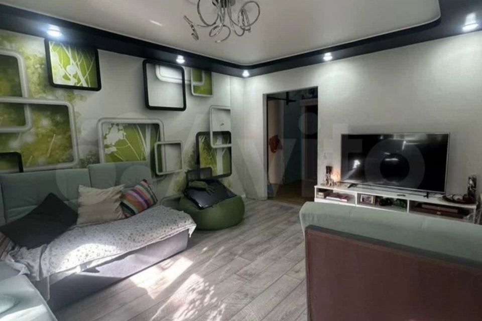 Продаётся 4-комнатная квартира, 76.2 м²