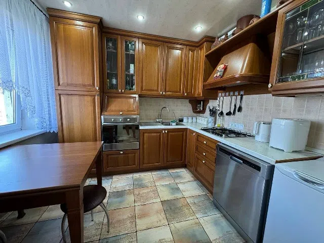 Продаётся 3-комнатная квартира, 63 м²